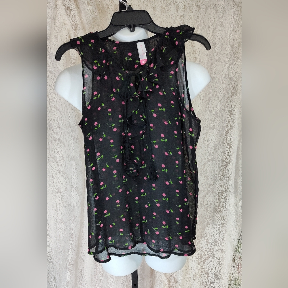NoBo Black w/Red Cherry Design Ruffled Front NWOT Size XL (15/17)
